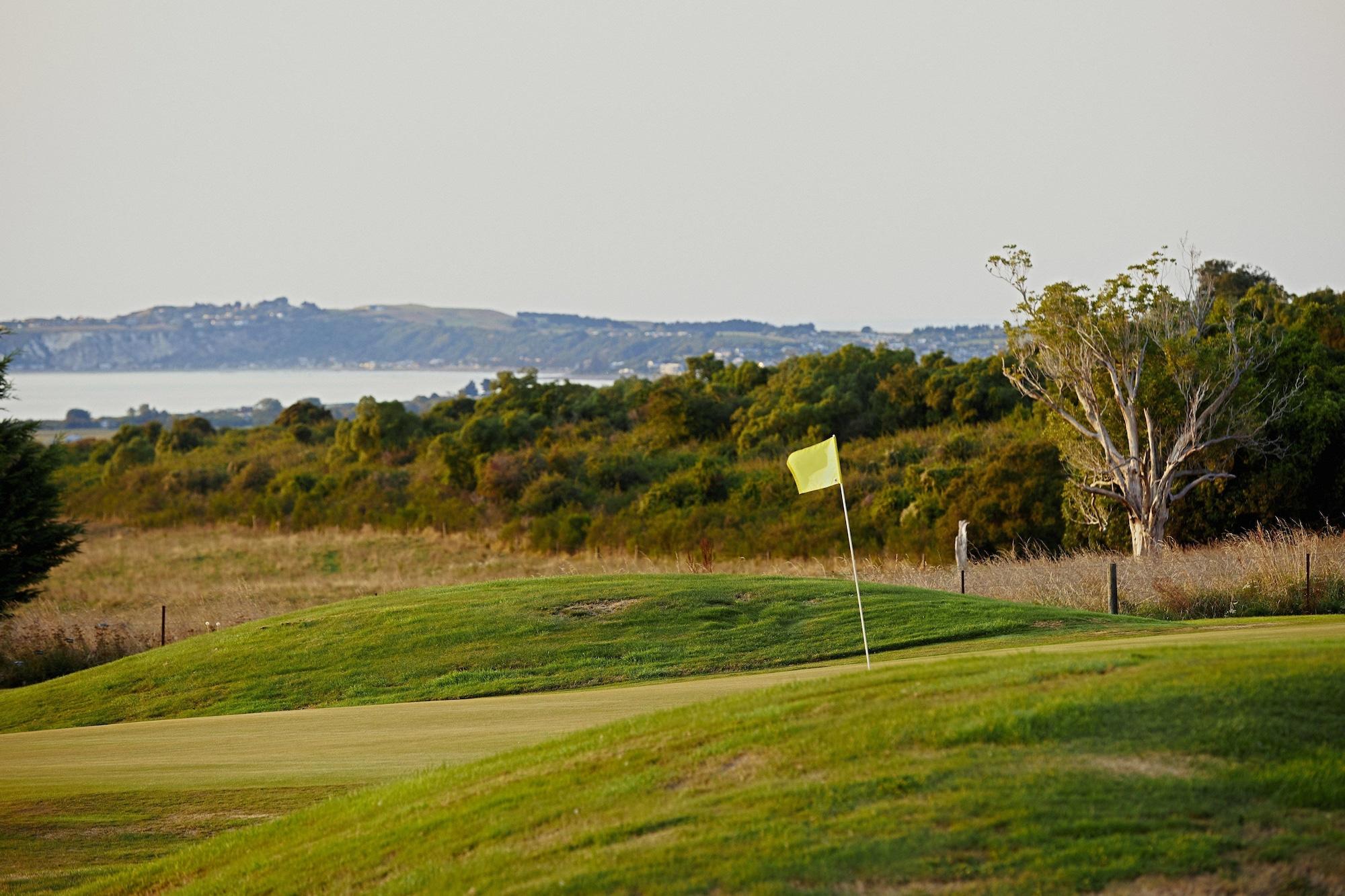 Koura Bay Golf Resort 凯库拉 外观 照片